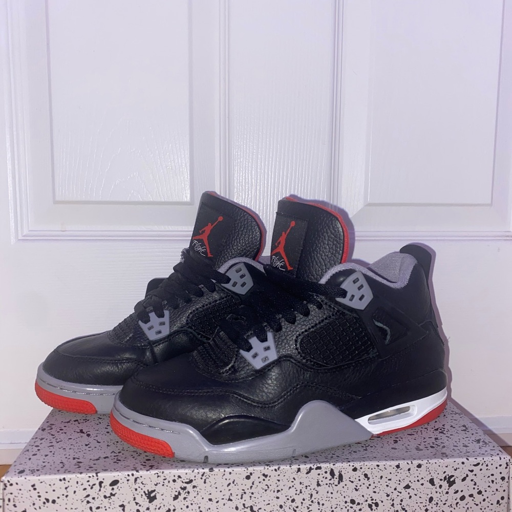 Air jordan 4s retro
